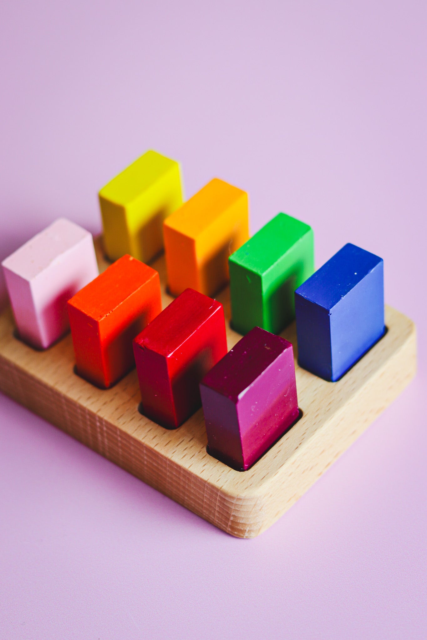 Houten tekenblokjeshouder inclusief 8 bijenwas tekenblokjes