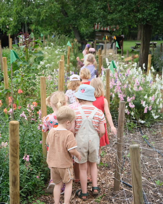zomerkamp vrij 17 juli 2026: 2,5 tot 6 jaar bij Bes & Bloem Lokeren