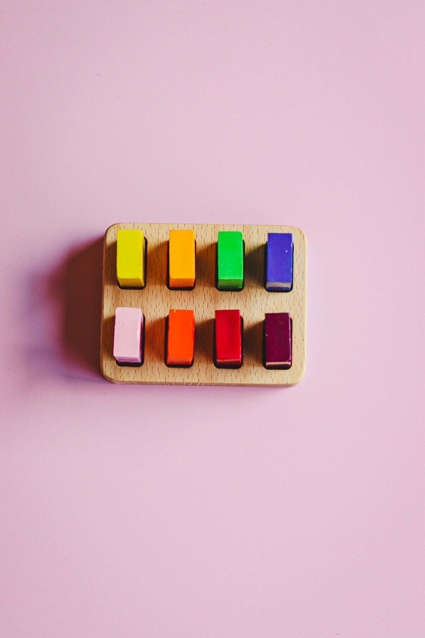 Houten tekenblokjeshouder inclusief 8 bijenwas tekenblokjes