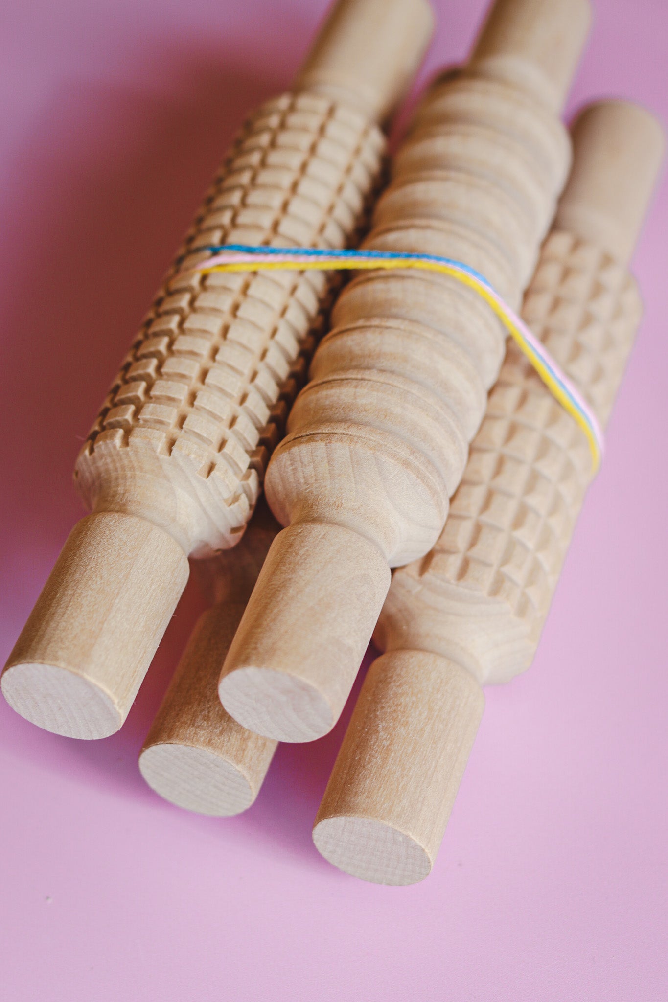Houten rollers met patronen